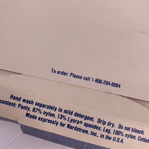 Vintage Collection Hosiery Hot Pink Women’s Nylons - Picture 5 of 9